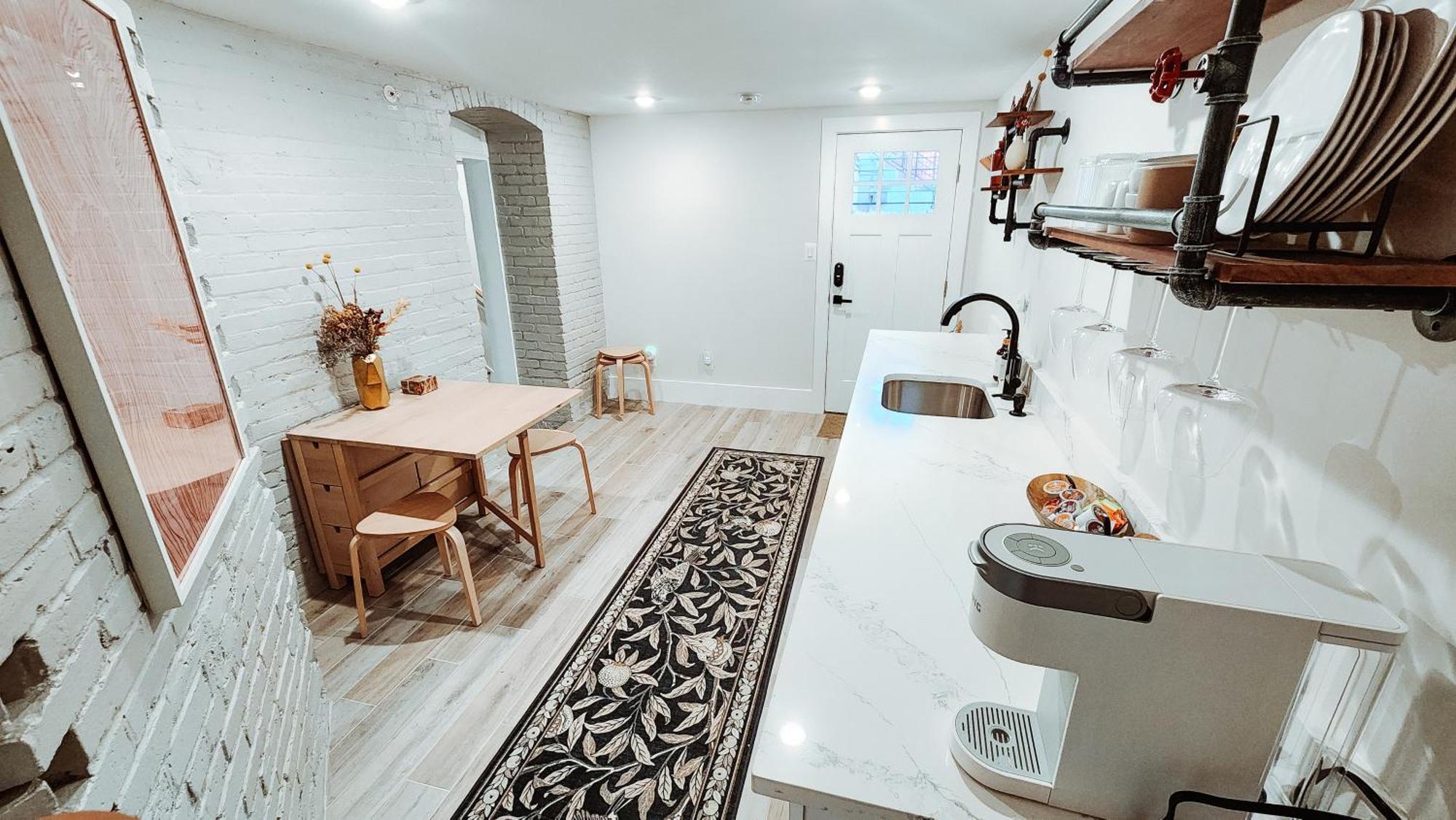 Private Modern Luxury Suite In Historic Stone Home Waszyngton Zewnętrze zdjęcie